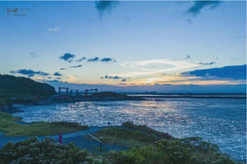 龙泰景区“最佳”露营地体验，夏日的海风习习，视野开阔风景醉人..