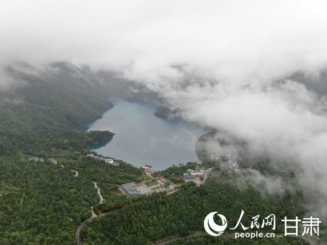 行进中国｜碧水青山作“画框” 文县深山里藏着“向往的生活”..