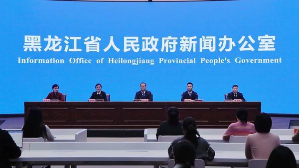 哈尔滨今冬冰雪景区量质齐升 旅游服务内外兼修