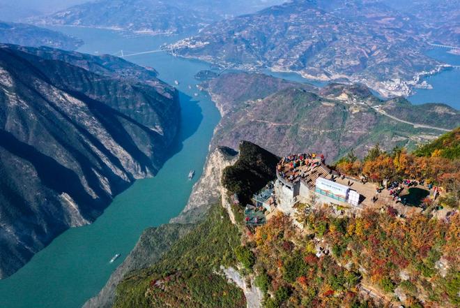 三峡之巅美景如画