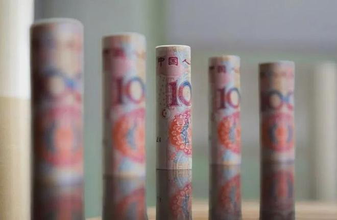 存款利率“1时代”全面来临：中小银行密集补降，三年期定存跌破2％..