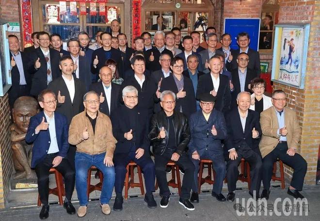 黄仁勋台北“夜宴”：汇聚近40位台企高管，胜宏董事长在列