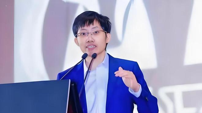 梁文锋为什么需要700亿？