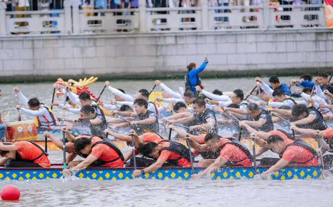 端午假期首日上海迎客285.71万人次，非遗、潮玩双线出圈