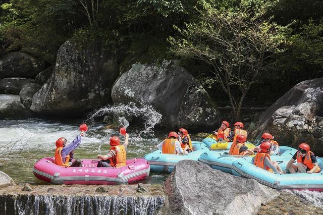 三明建宁：高峰漂流 尽享夏日清凉