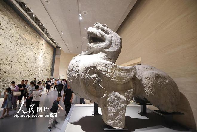 江苏扬州：博物馆里长见识
